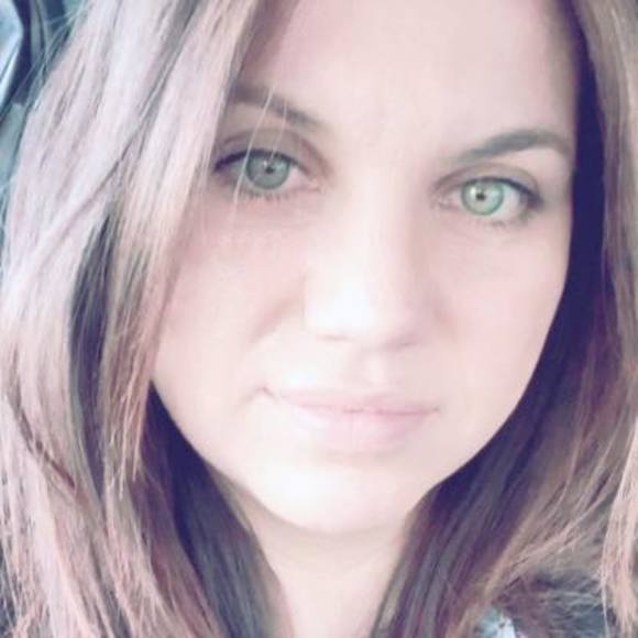 Meet your Posher, Julia - Picture 1 of 1